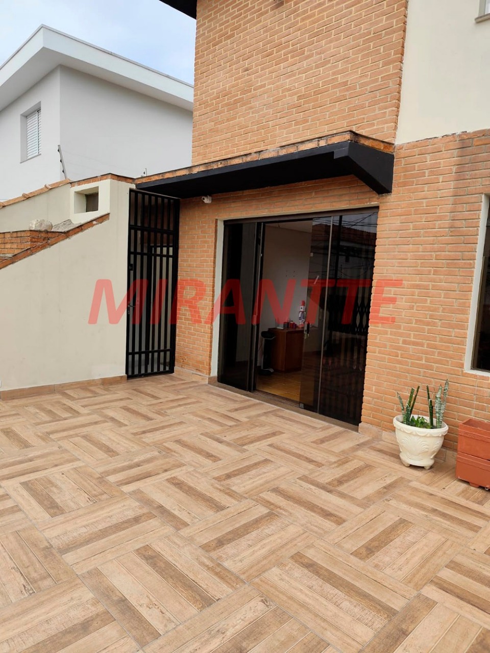 Casa terrea de 880m² com 3 quartos em Água Fria