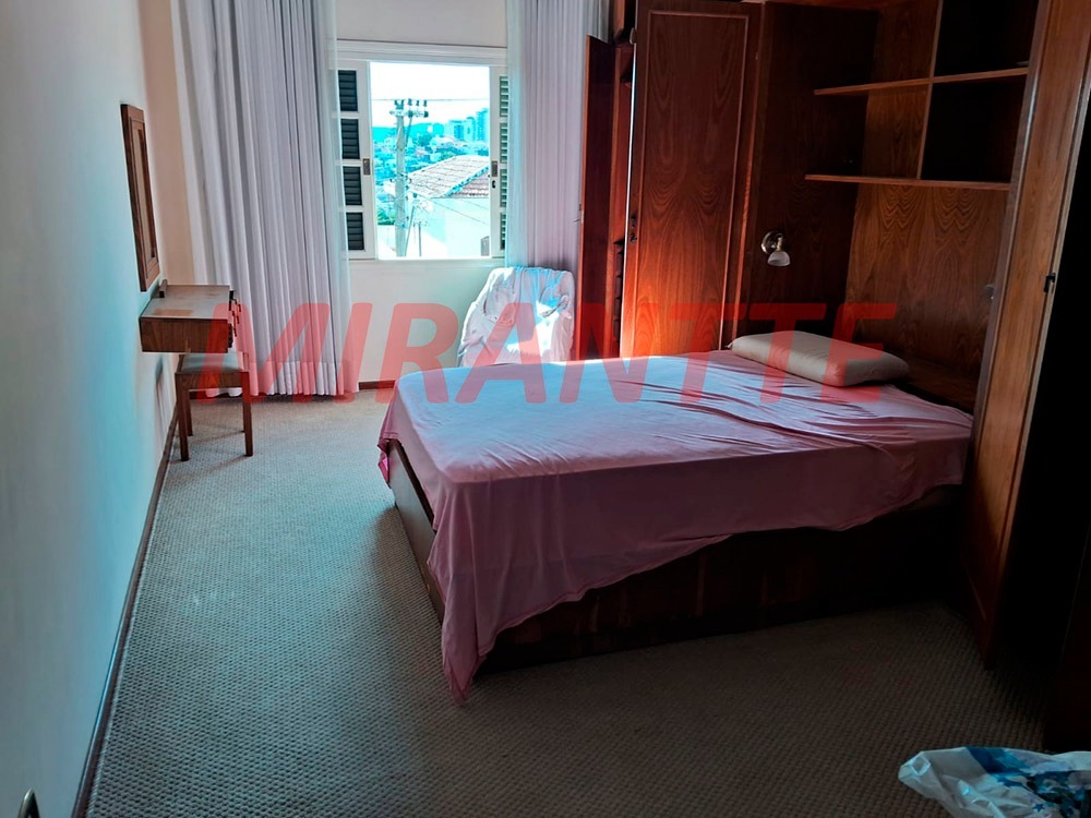 Sobrado de 190m² com 4 quartos em Vila Paiva