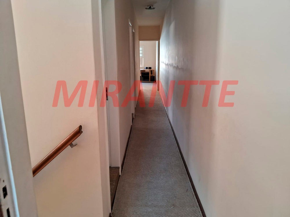 Sobrado de 190m² com 4 quartos em Vila Paiva