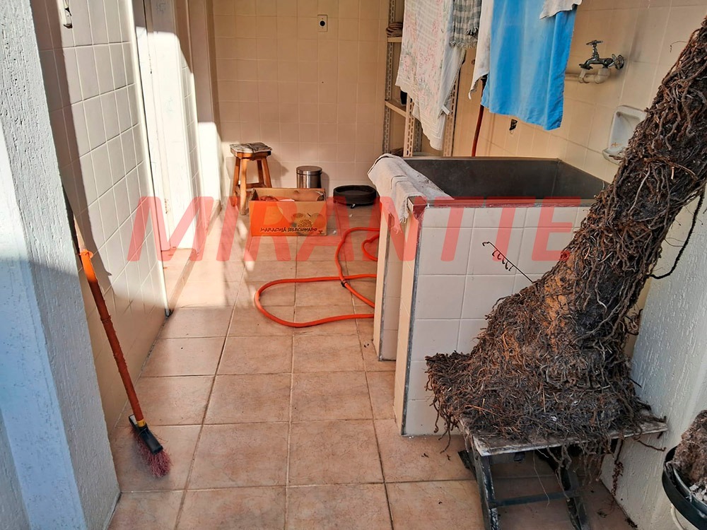 Sobrado de 190m² com 4 quartos em Vila Paiva
