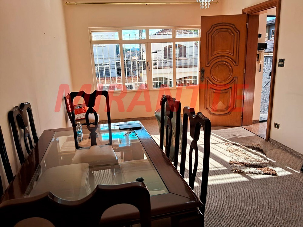 Sobrado de 190m² com 4 quartos em Vila Paiva