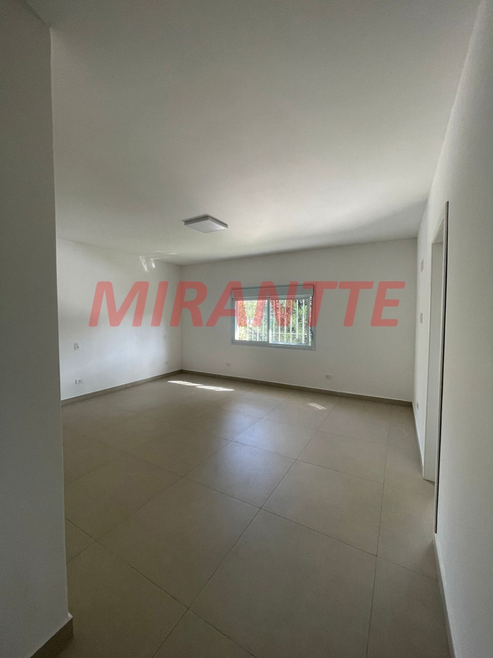Casa terrea de 400m² com 4 quartos em Tremembe
