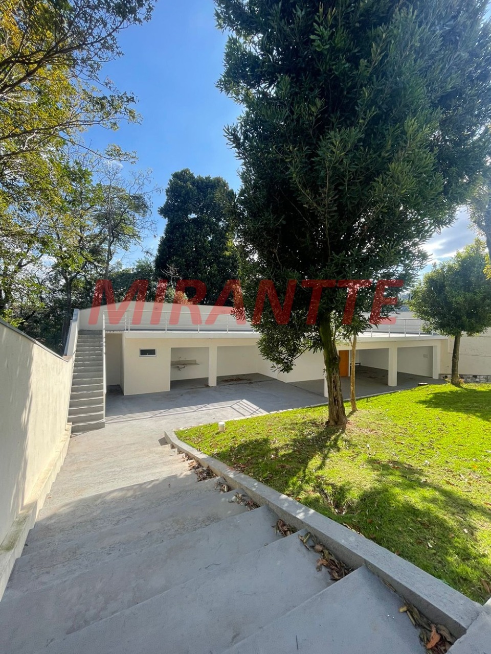 Casa terrea de 400m² com 4 quartos em Tremembe