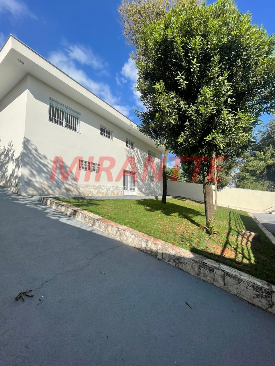 Casa terrea de 400m² com 4 quartos em Tremembe