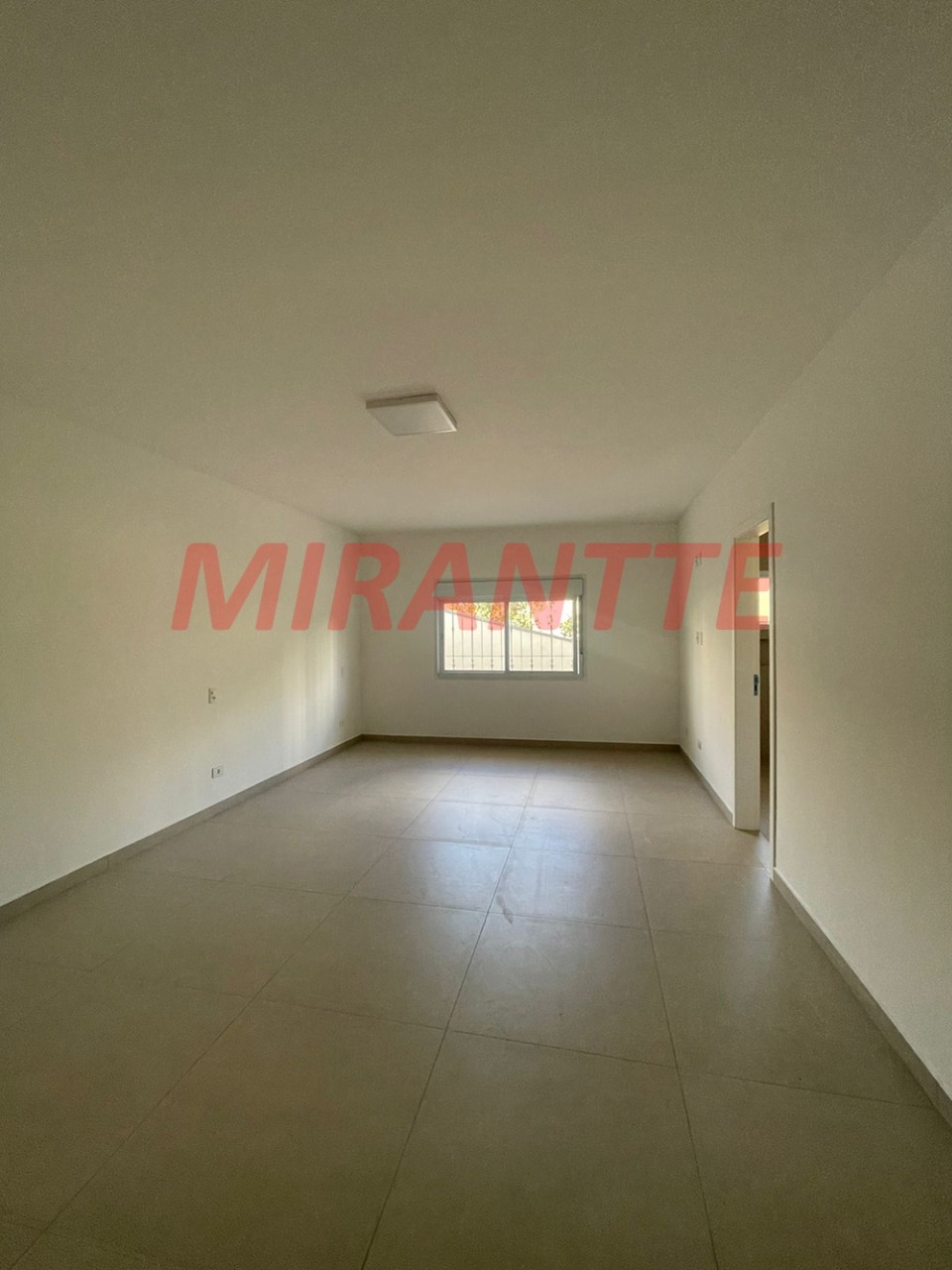 Casa terrea de 400m² com 4 quartos em Tremembe