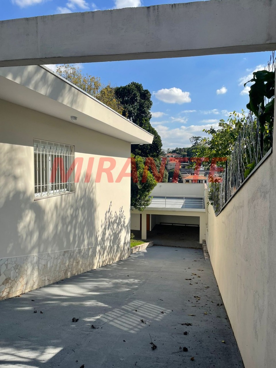 Casa terrea de 400m² com 4 quartos em Tremembe