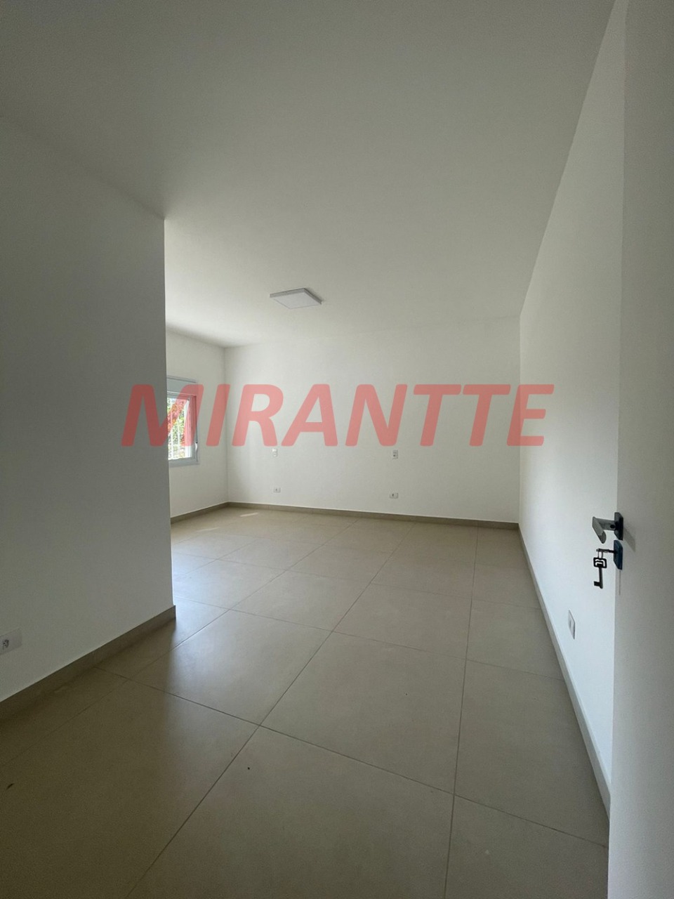Casa terrea de 400m² com 4 quartos em Tremembe