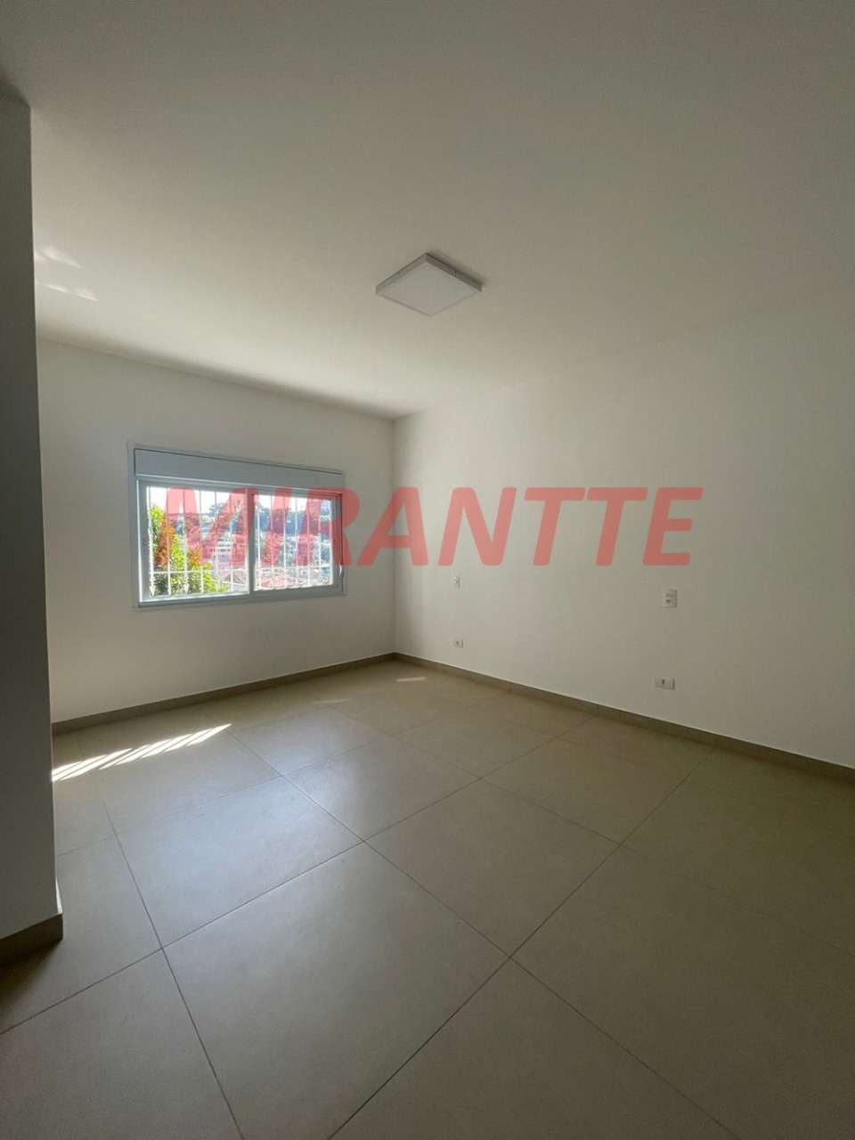 Casa terrea de 400m² com 4 quartos em Tremembe