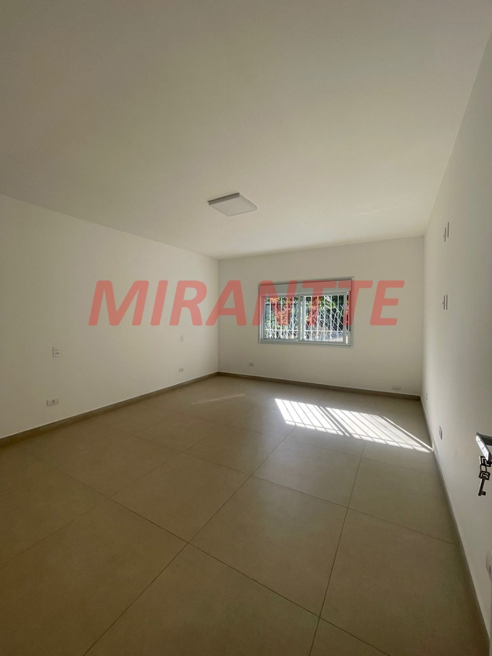 Casa terrea de 400m² com 4 quartos em Tremembe