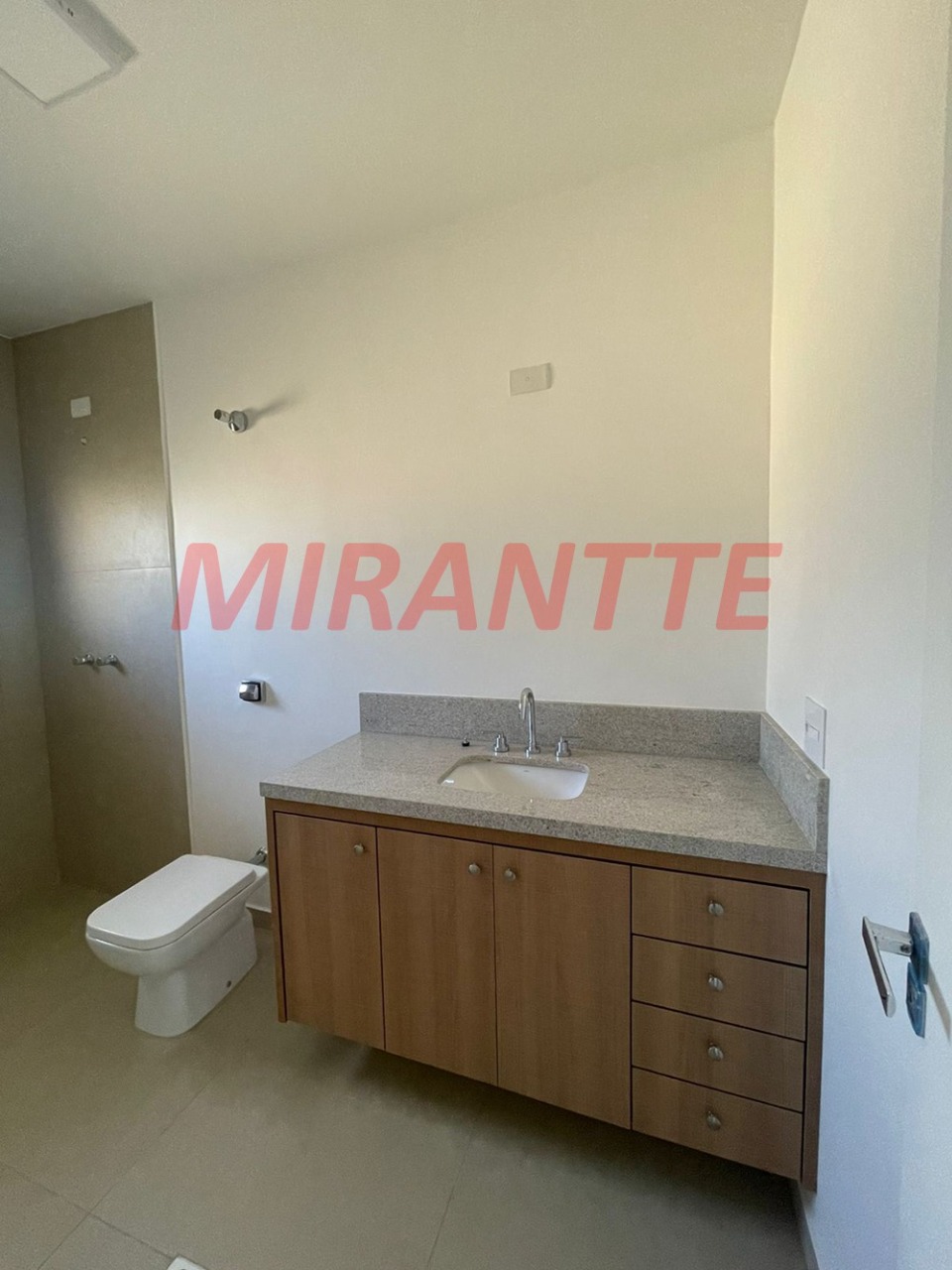 Casa terrea de 400m² com 4 quartos em Tremembe