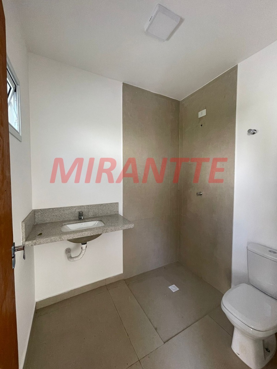 Casa terrea de 400m² com 4 quartos em Tremembe