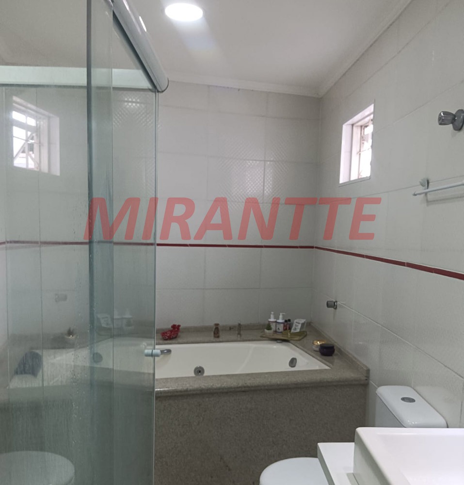 Sobrado de 290m² com 3 quartos em Mandaqui