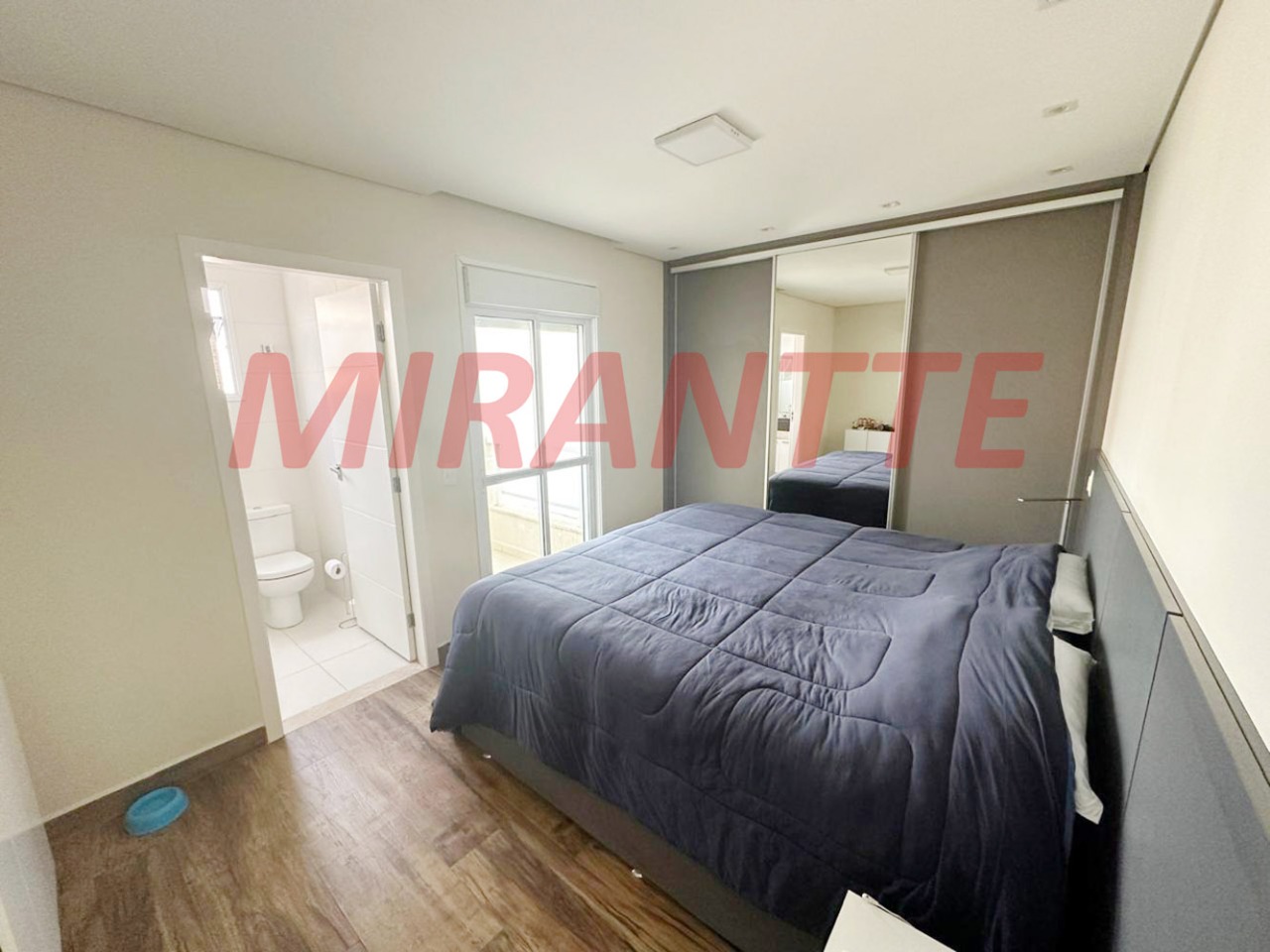 Sobrado de 148m² com 3 quartos em Água Fria