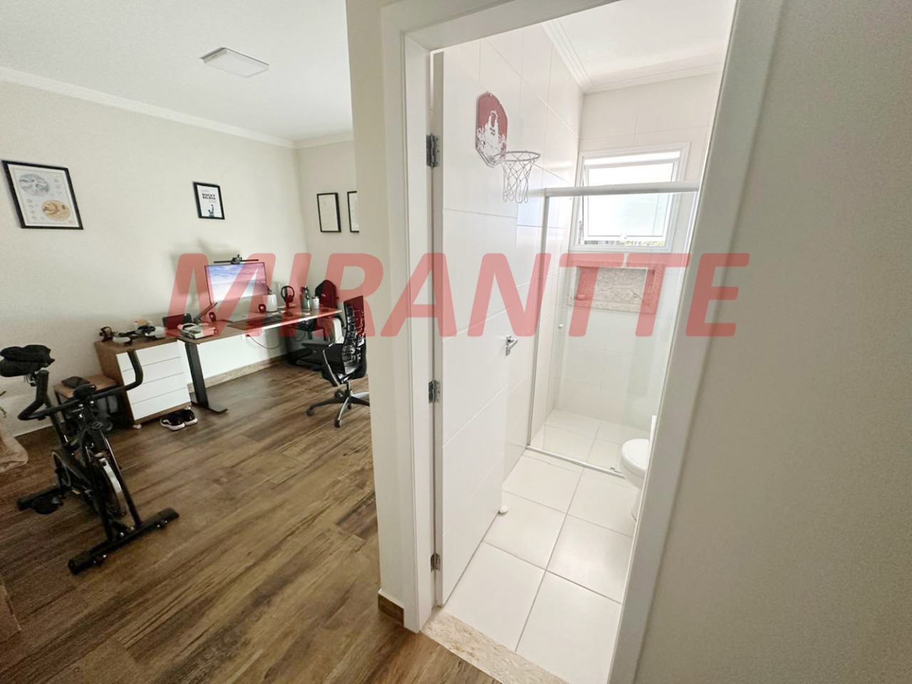 Sobrado de 148m² com 3 quartos em Água Fria