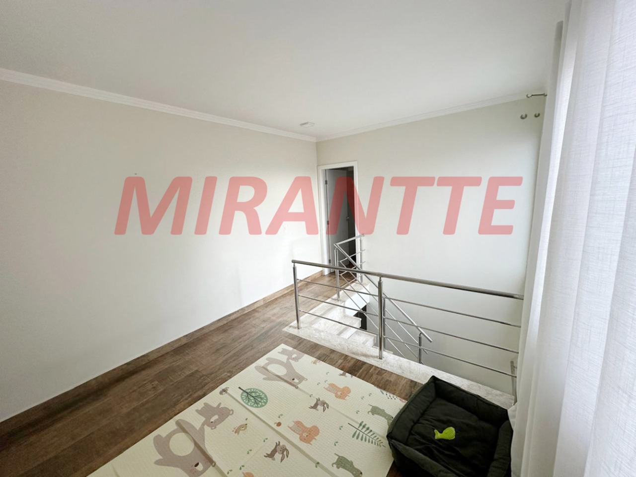 Sobrado de 148m² com 3 quartos em Água Fria