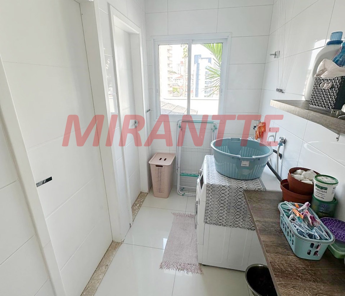 Sobrado de 148m² com 3 quartos em Água Fria