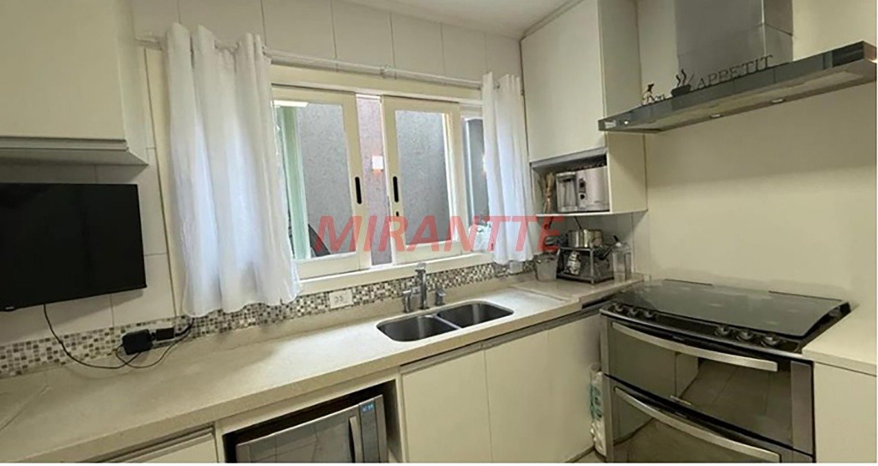 Sobrado de 297m² com 5 quartos em Jardim França