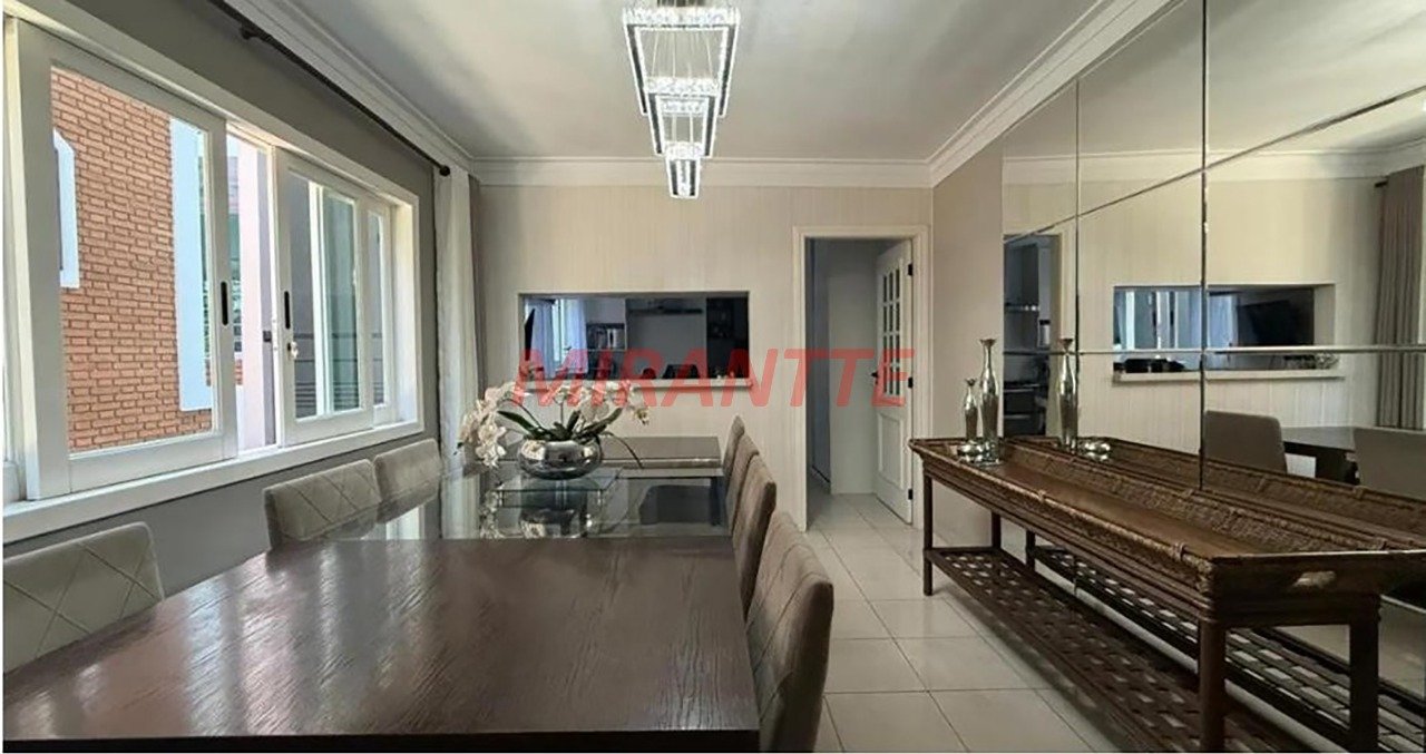 Sobrado de 297m² com 5 quartos em Jardim França