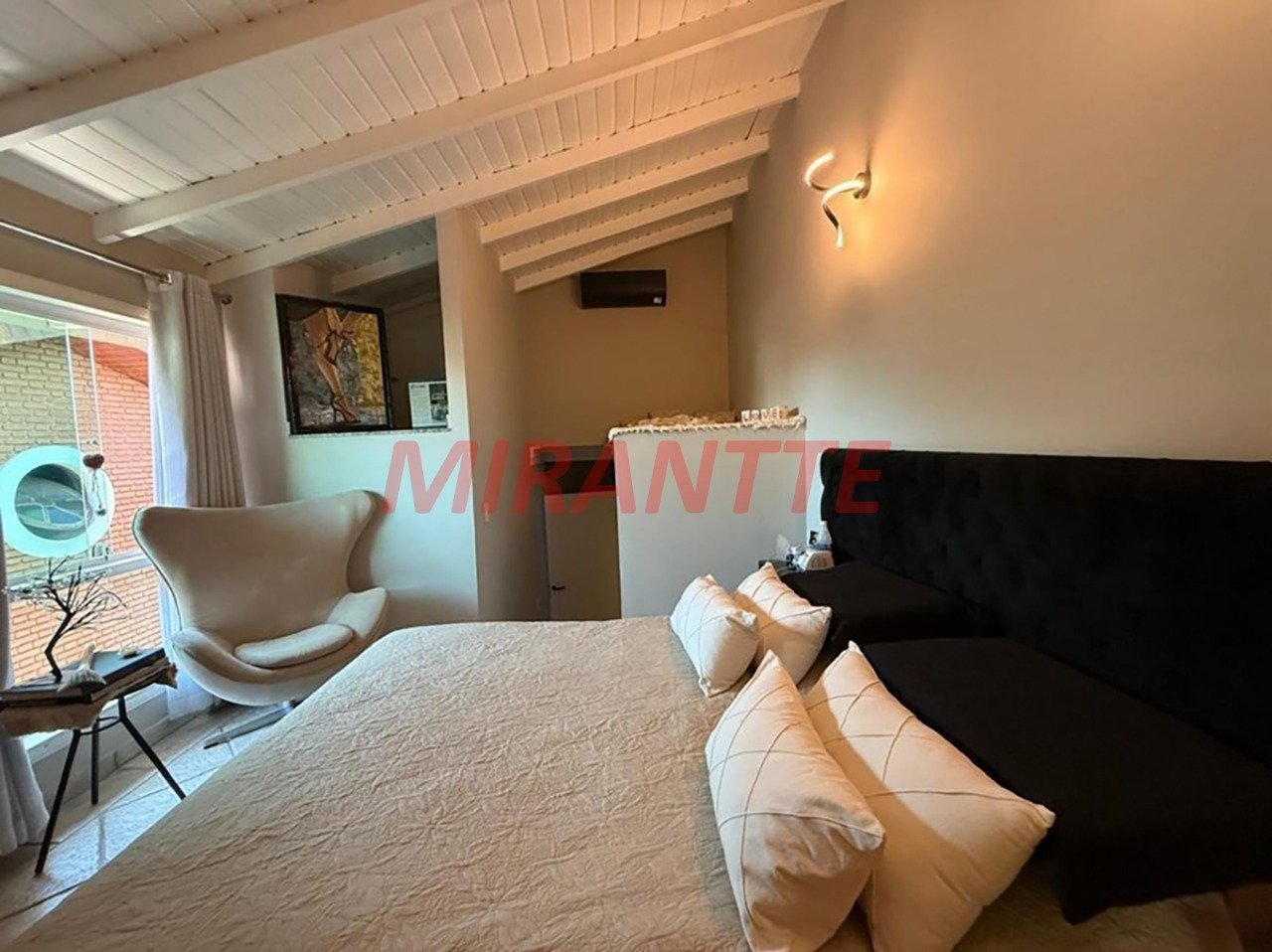 Sobrado de 297m² com 5 quartos em Jardim França