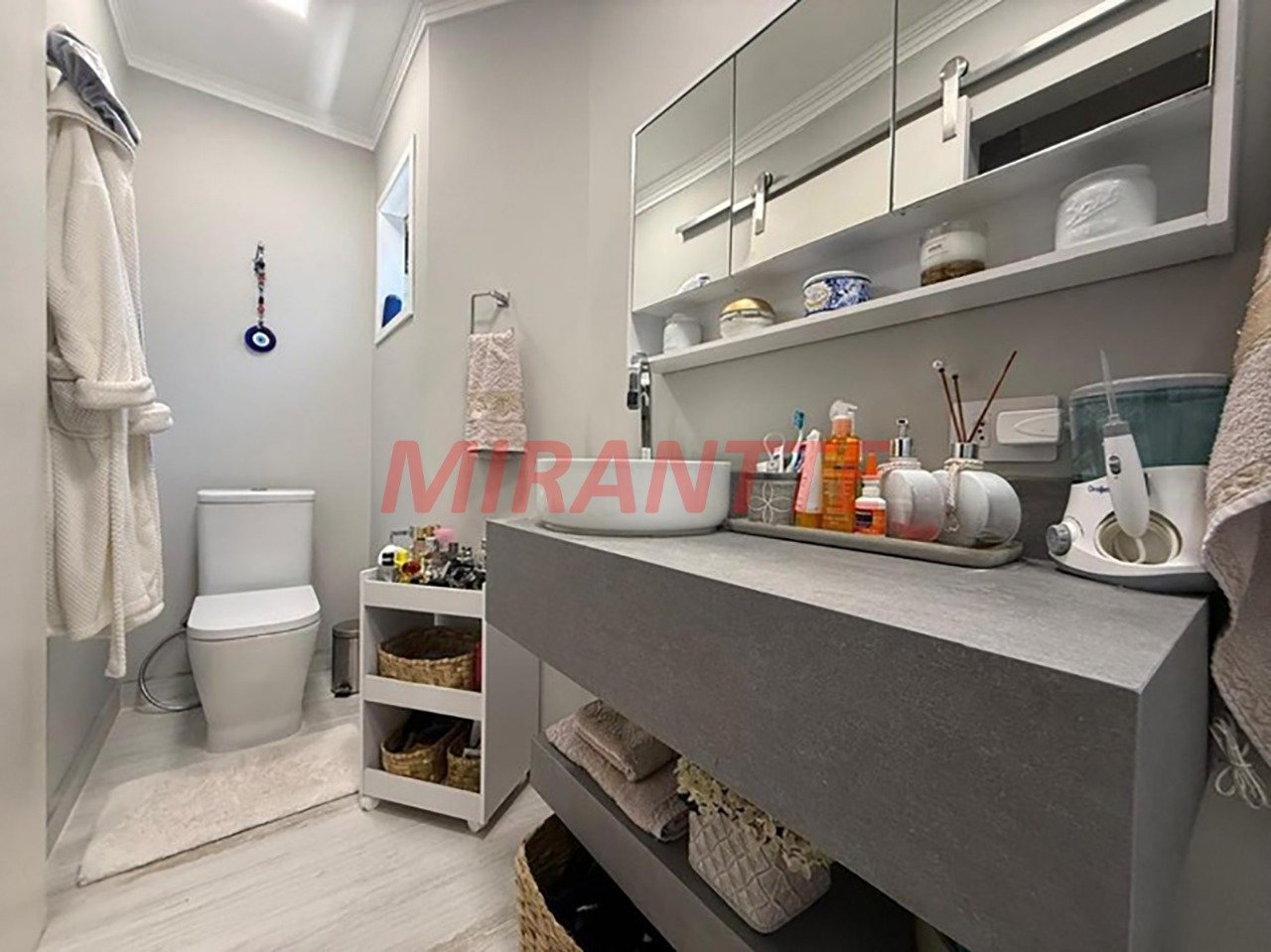 Sobrado de 297m² com 5 quartos em Jardim França
