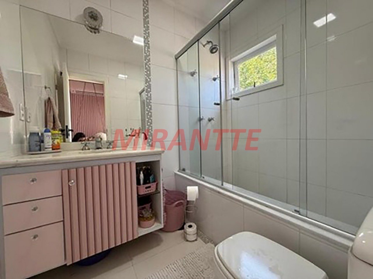 Sobrado de 297m² com 5 quartos em Jardim França