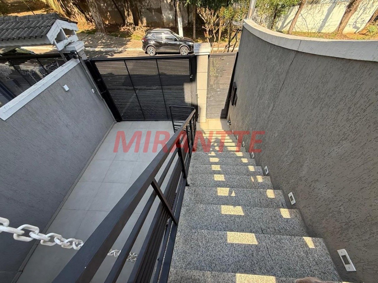 Sobrado de 297m² com 5 quartos em Jardim França