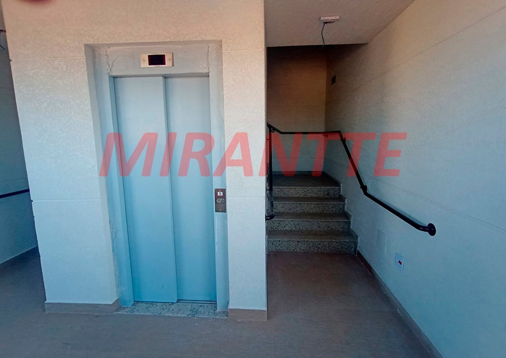 Apartamento de 39m² com 2 quartos em Tucuruvi