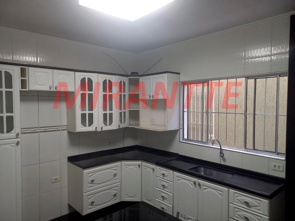 Sobrado de 184.5m² com 3 quartos em Jardim São João