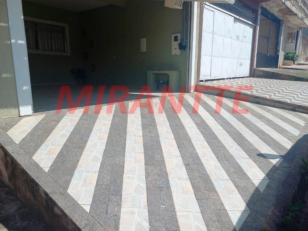 Sobrado de 184.5m² com 3 quartos em Jardim São João