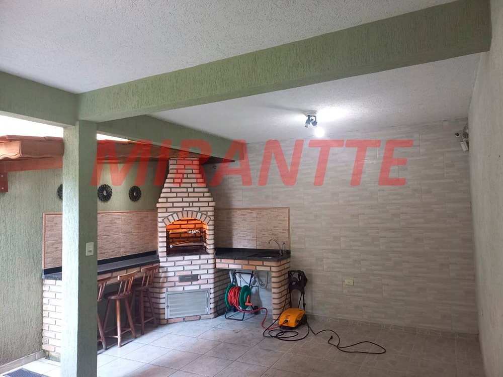 Sobrado de 184.5m² com 3 quartos em Jardim São João