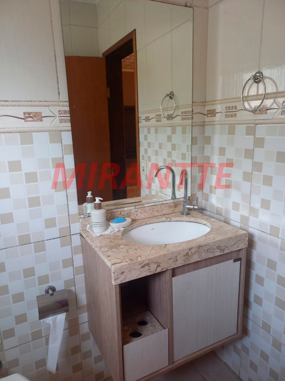 Sobrado de 184.5m² com 3 quartos em Jardim São João