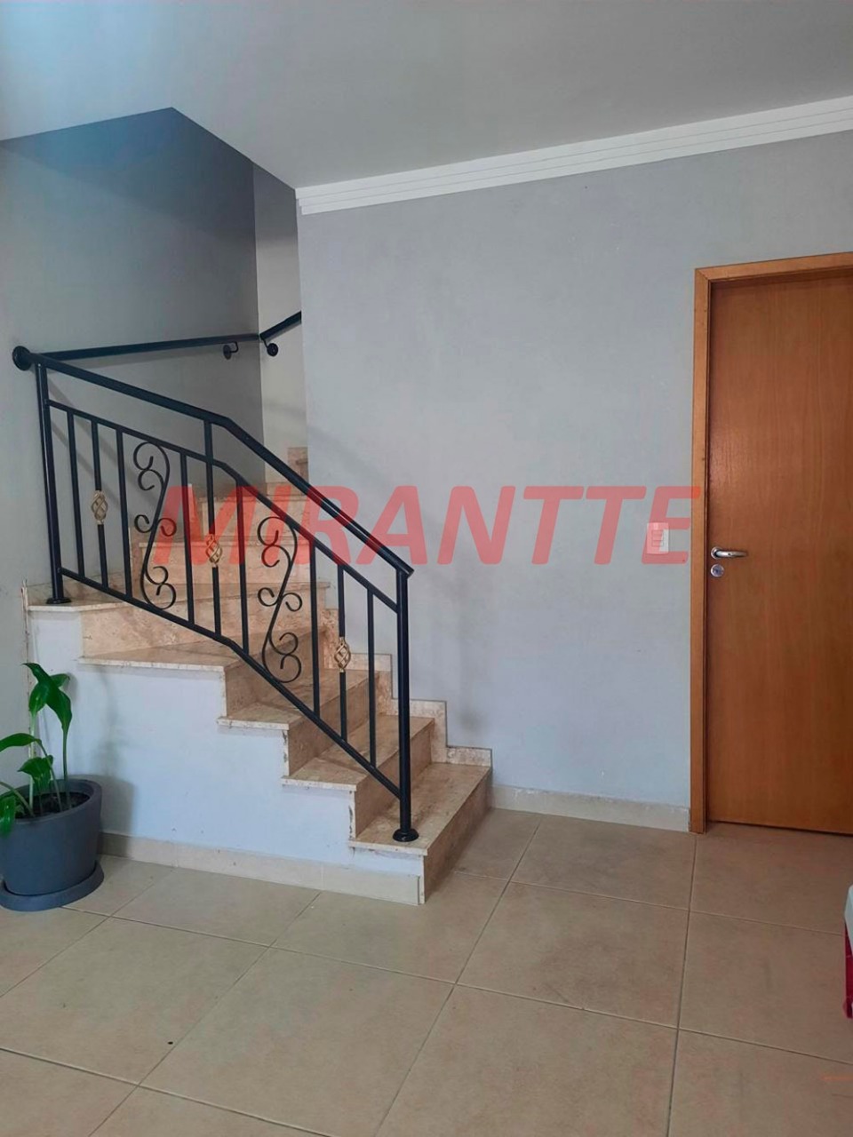 Sobrado de 144m² com 3 quartos em Vila Constança