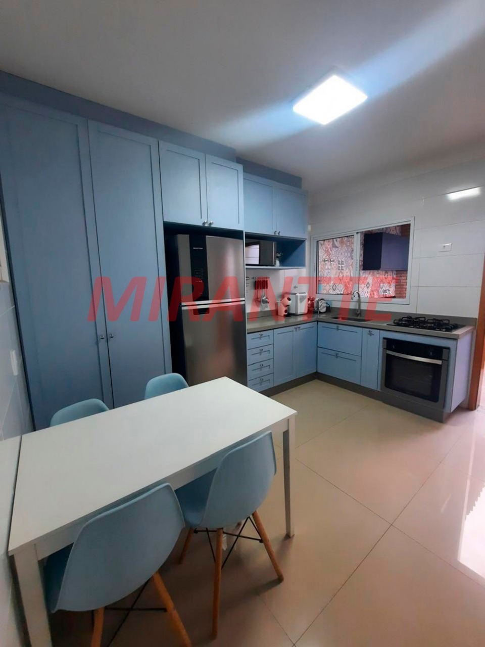 Sobrado de 144m² com 3 quartos em Vila Constança