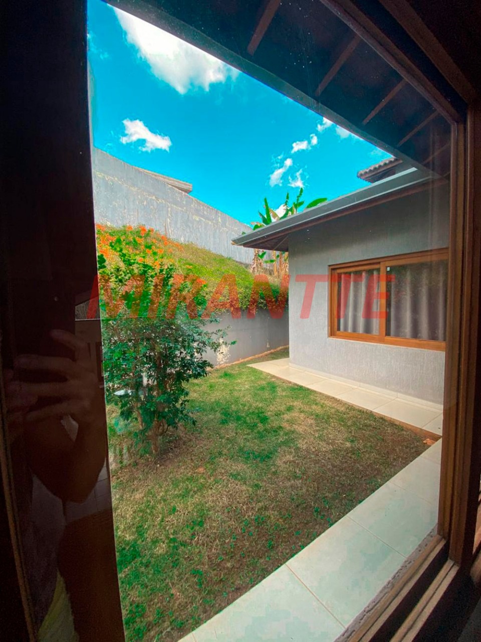 Sobrado de 390m² com 4 quartos em Roseira