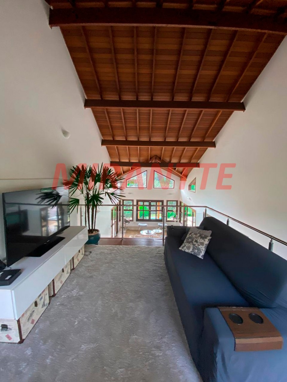 Sobrado de 390m² com 4 quartos em Roseira