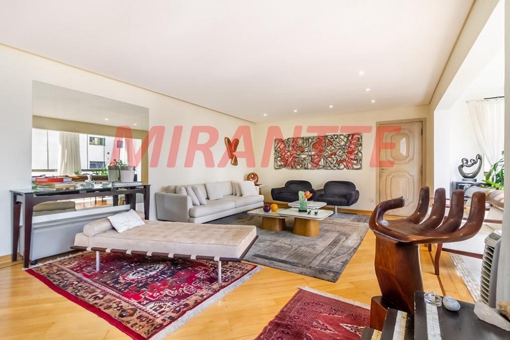 Apartamento de 161m² com 4 quartos em Vila Suzana