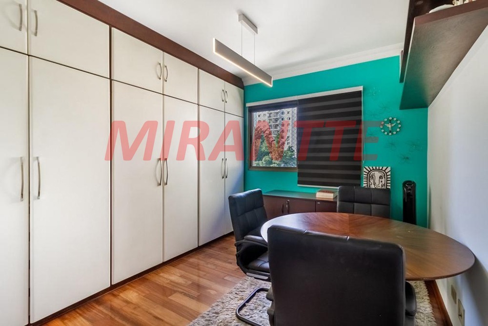 Apartamento de 161m² com 4 quartos em Vila Suzana