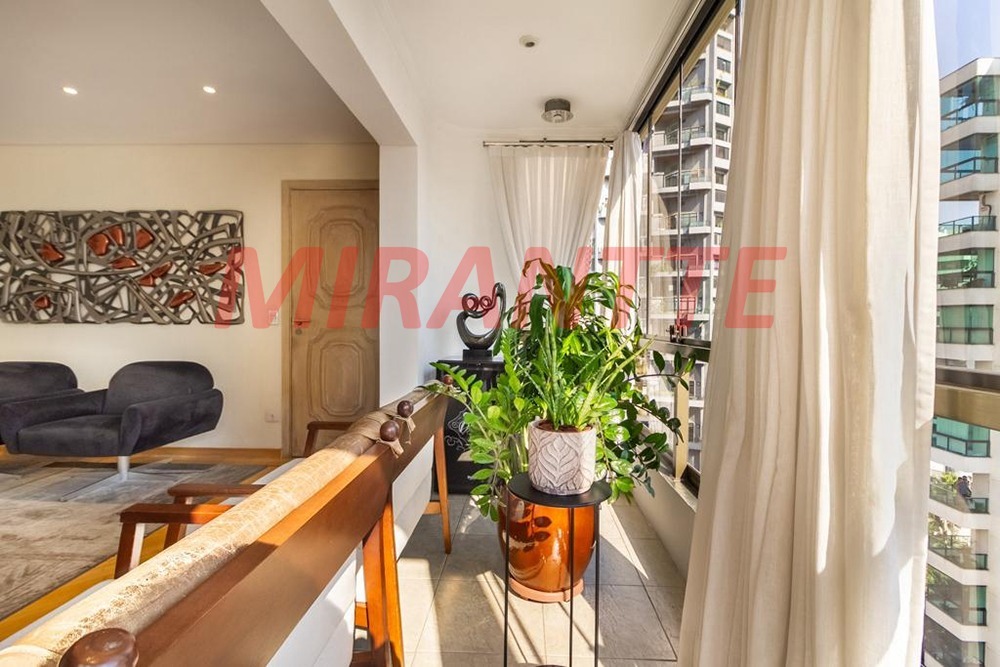 Apartamento de 161m² com 4 quartos em Vila Suzana