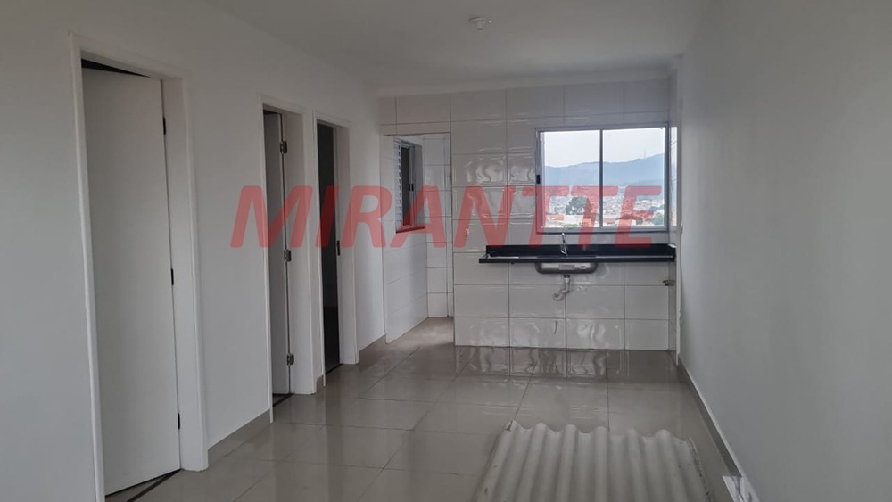 Cond. fechado de 50m² com 2 quartos em Vila Santa Terezinha (Zona Norte)