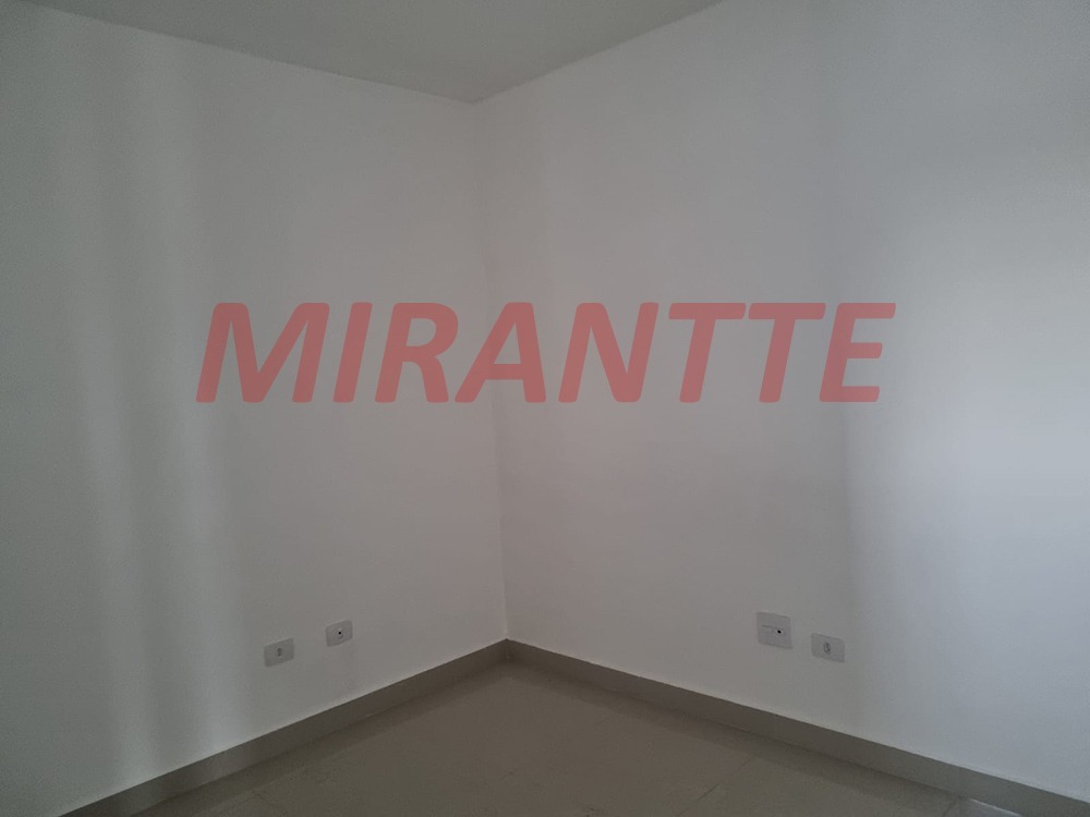 Cond. fechado de 50m² com 2 quartos em Vila Santa Terezinha (Zona Norte)