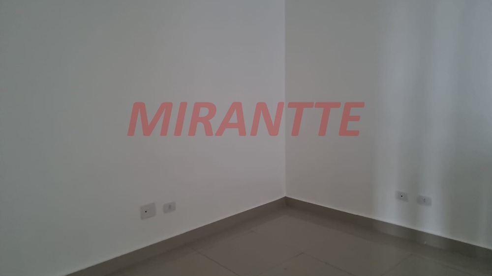 Cond. fechado de 50m² com 2 quartos em Vila Santa Terezinha (Zona Norte)