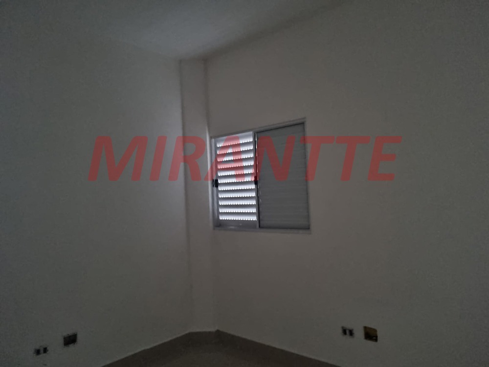 Cond. fechado de 50m² com 2 quartos em Vila Santa Terezinha (Zona Norte)