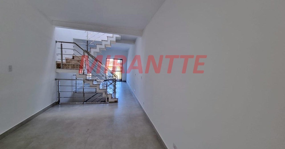 Sobrado de 130m² com 3 quartos em Santa Teresinha