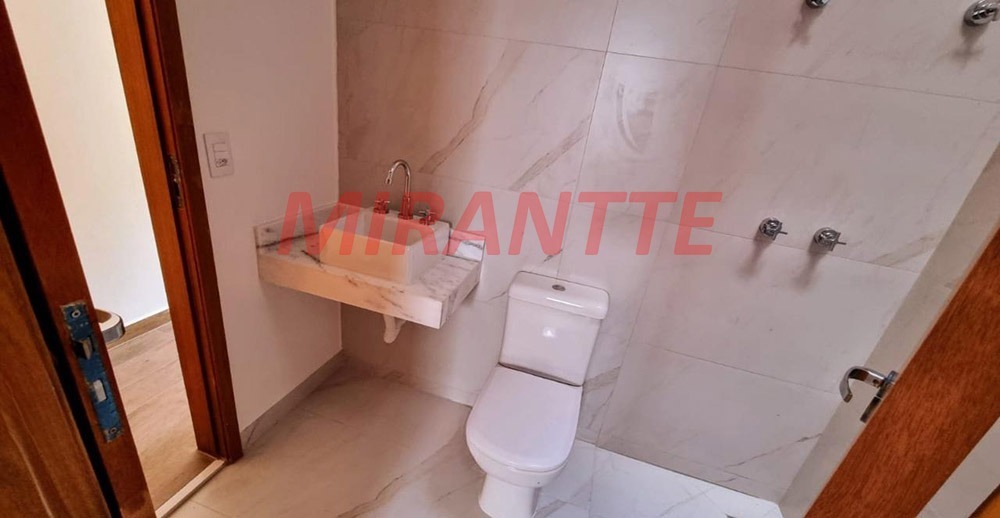 Sobrado de 129m² com 3 quartos em Santa Teresinha