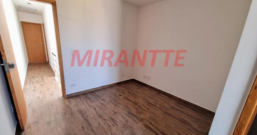 Sobrado de 129m² com 3 quartos em Santa Teresinha