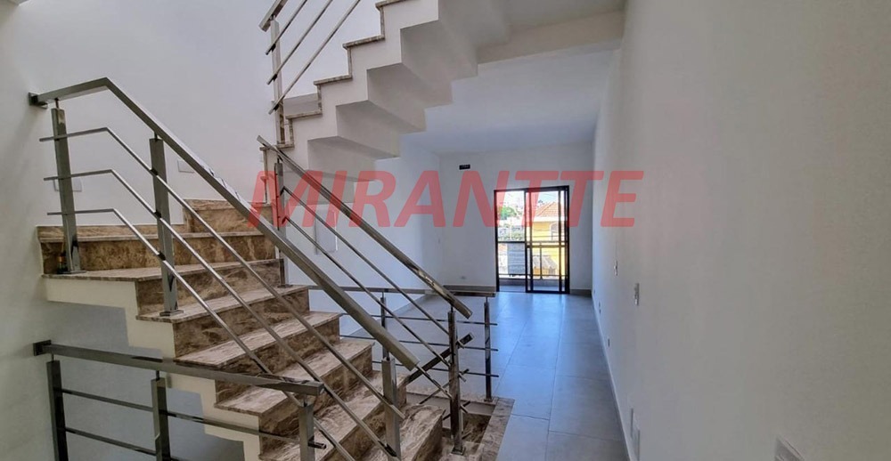 Sobrado de 140m² com 3 quartos em Santa Teresinha