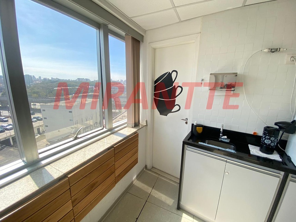 Conjunto comercial de 330.94m² em Santana