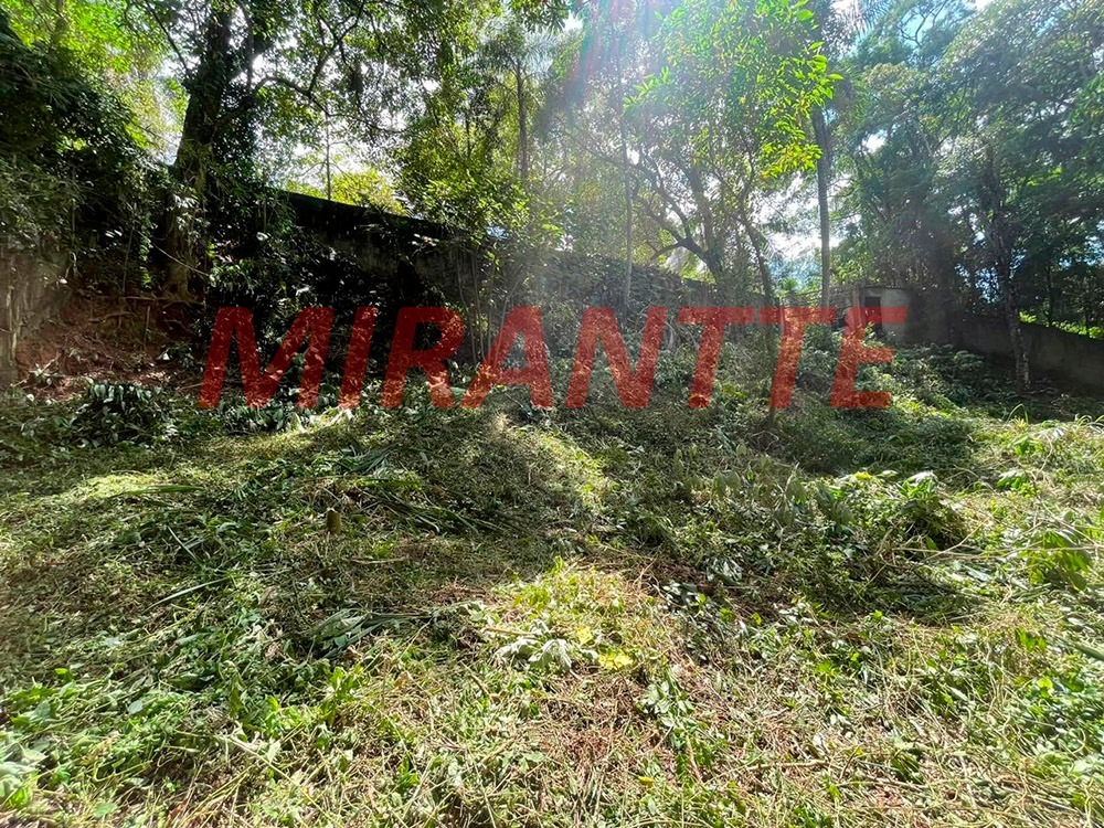 Terreno de 0m² em PARQUE PETROPOLIS