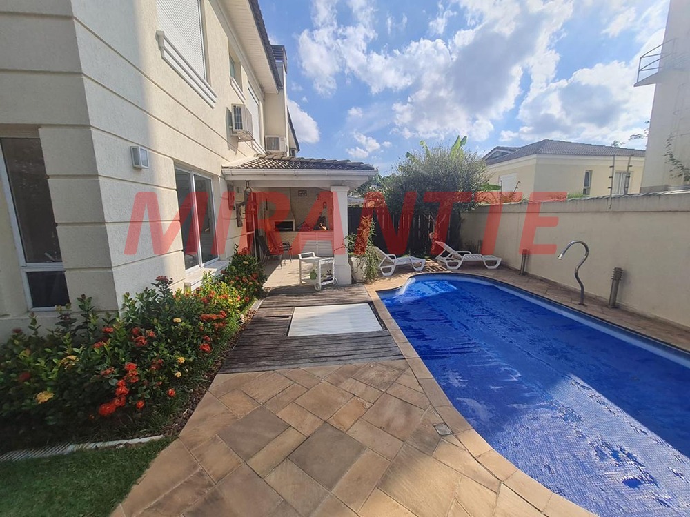 Cond. fechado de 237m² com 3 quartos em Jardim Leonor Mendes De Barros