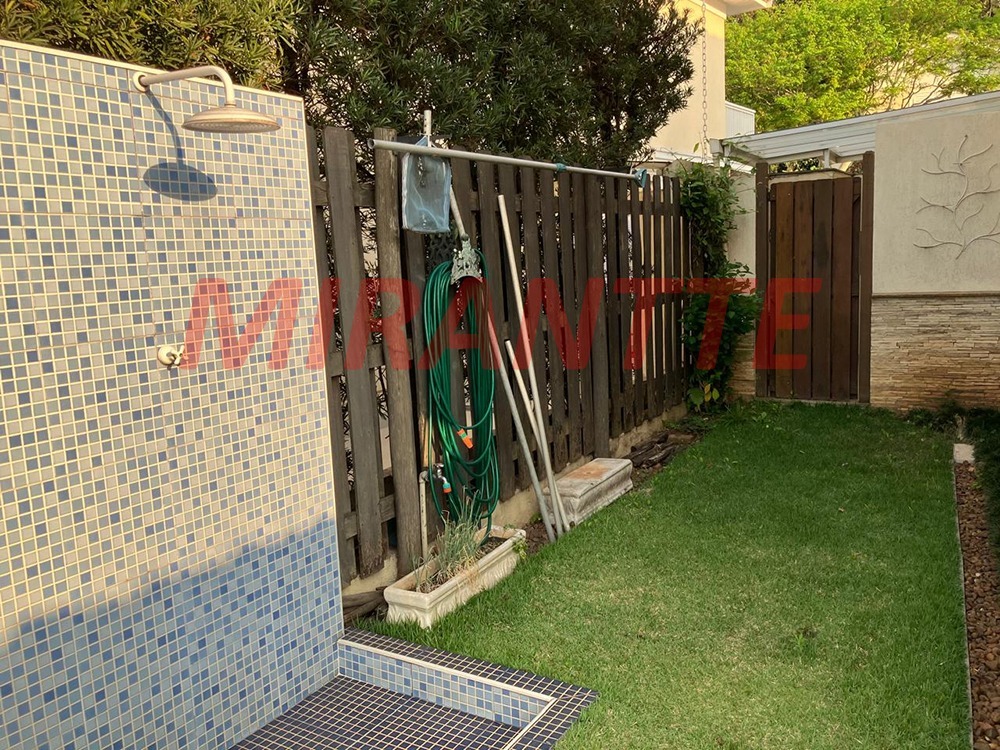 Cond. fechado de 237m² com 3 quartos em Jardim Leonor Mendes De Barros